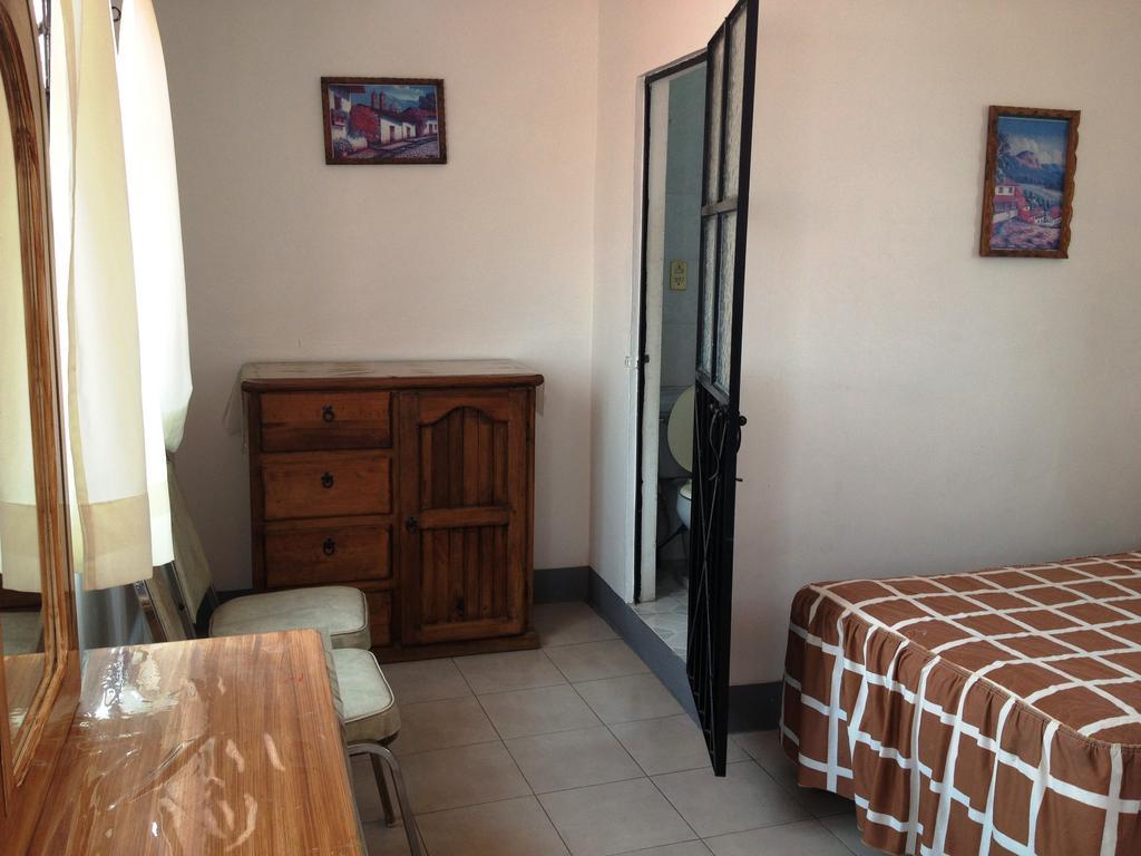 Hotel Posada Santa Anita Taxco de Alarcón Habitación foto